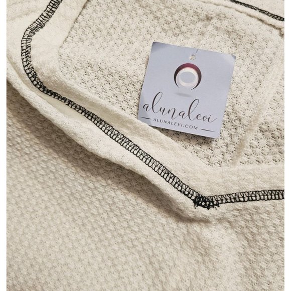 Alunalevi light weight Waffle knit Tee Animal print Size XL New Short sleeve - Picture 3 of 7